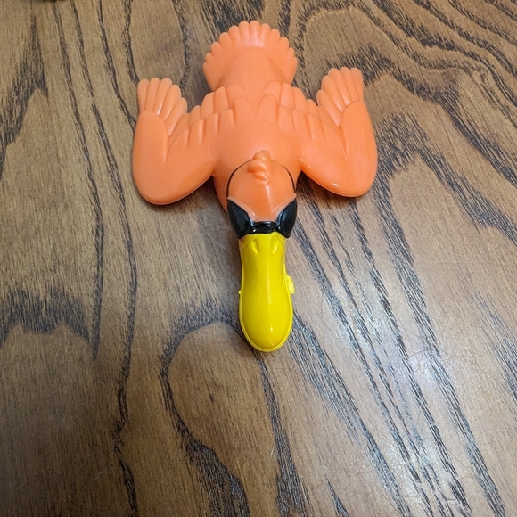 Diving toys. Pelicans and sharks. Could be used as bath tub or pool toys. GUC - Picture 4 of 4